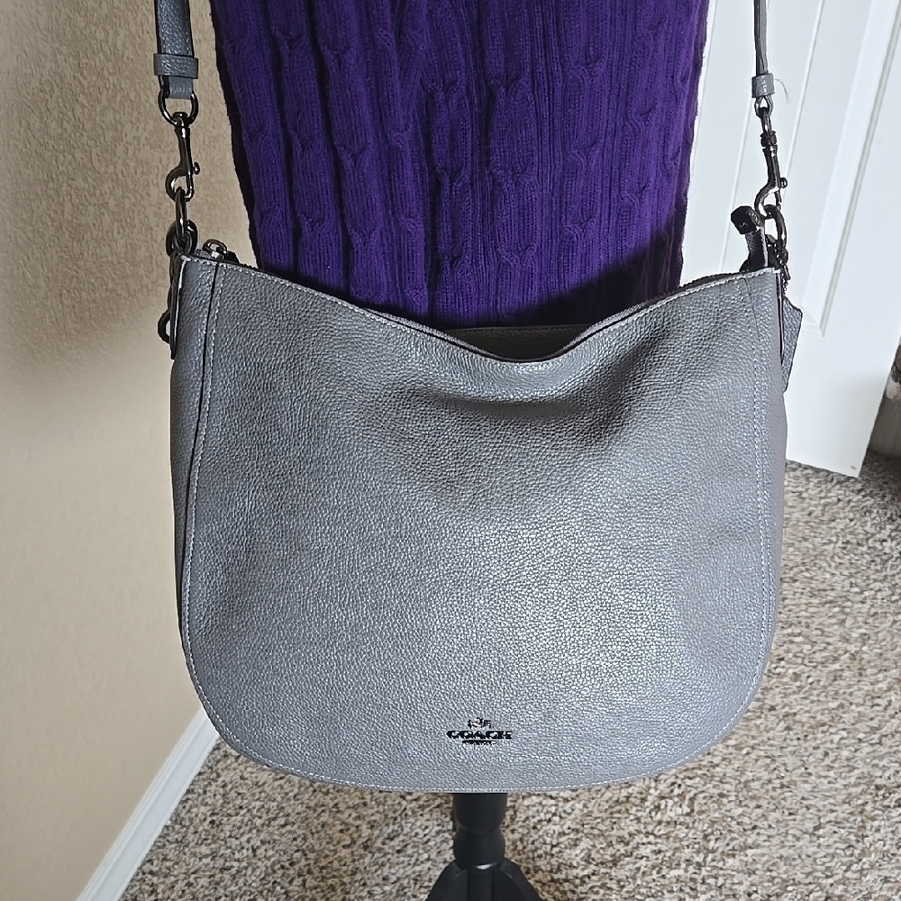 Large Coach Chelsea 32 Gray Leather Women's Bag - Picture 11 of 13